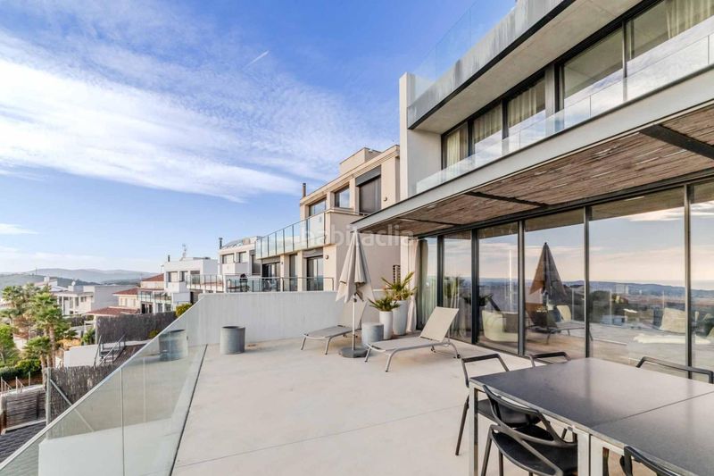 Foto 519f0892-dfb8-4ae8-a353-cb286099dc28. Casa amb calefacció aparcament piscina a Levantina - Montgavina - Quintmar Sitges