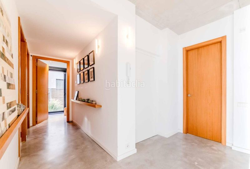 Foto d320e595-7e7c-4ff0-8964-3da35f64d301. Casa amb calefacció aparcament piscina a Levantina - Montgavina - Quintmar Sitges