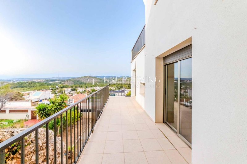 Foto 0b694eb3-16b7-4f3f-927c-3331f76b3e5c. Casa amb calefacció piscina a Levantina - Montgavina - Quintmar Sitges