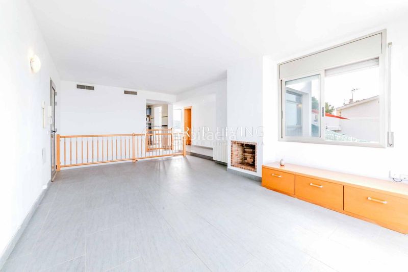 Foto 3c8e4da9-7e99-4528-87a7-6dbaaffdf1f4. Casa amb calefacció piscina a Levantina - Montgavina - Quintmar Sitges
