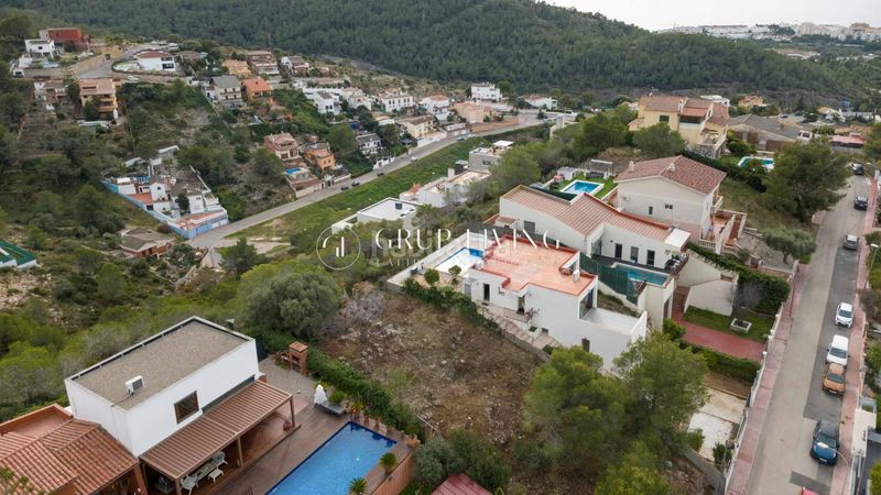Foto 8516b983-3666-437b-be30-0b42e4e41fe0. Casa amb calefacció piscina a Levantina - Montgavina - Quintmar Sitges