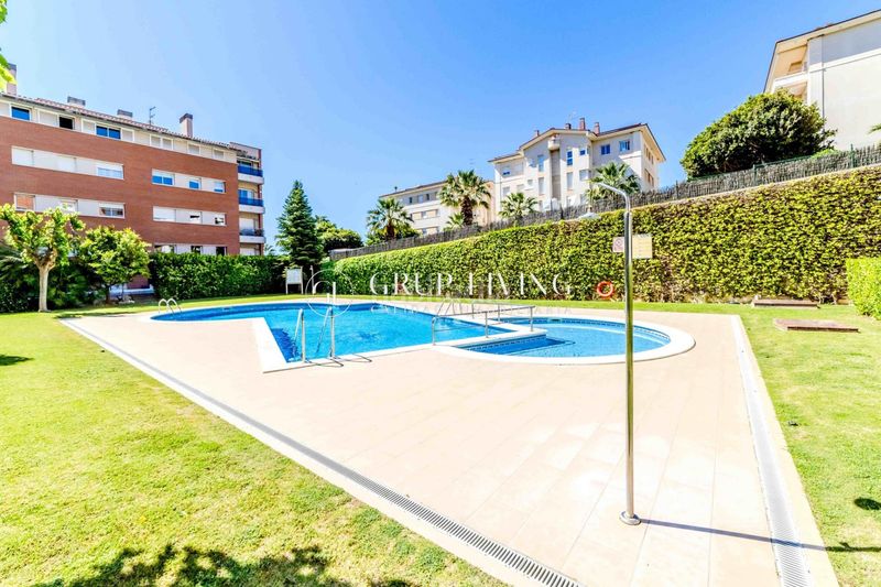 Foto 2e3c5814-3e87-48c8-b91f-8d81b0ac29c9. Pis amb calefacció aparcament piscina a Can Pei Sitges