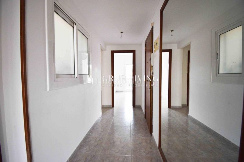 Foto a4dc1222-534e-4fe7-aee7-eee82c3d1b69. Pis a Centre Sitges