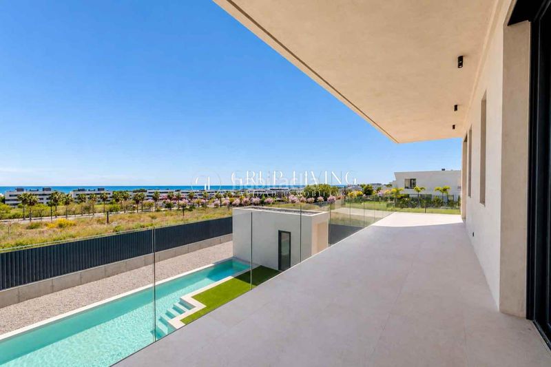 Foto 59fcfa3c-effd-44ea-8fa1-38e89c5ef4ea. Casa amb calefacció aparcament piscina a Can Pei Sitges