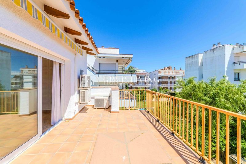 Foto 000ad014-aed9-45ed-b5de-ffcfd23064b1. Casa amb calefacció aparcament a Can Girona - Terramar - Vinyet Sitges