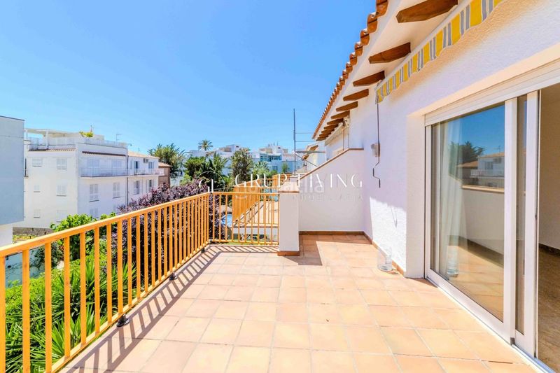 Foto 3ca94892-1351-4874-9373-df0ef48dfcae. Casa amb calefacció aparcament a Can Girona - Terramar - Vinyet Sitges