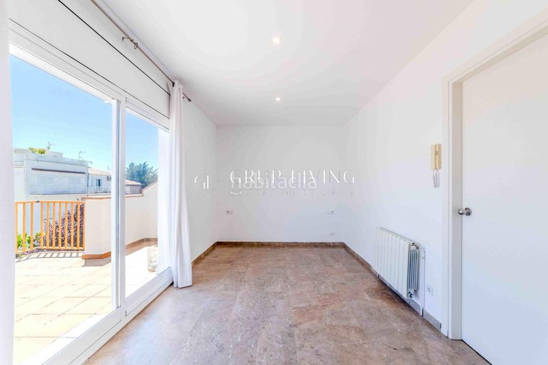 Foto 49c3195a-e7aa-4f28-8706-60249ce5566f. Casa amb calefacció aparcament a Can Girona - Terramar - Vinyet Sitges
