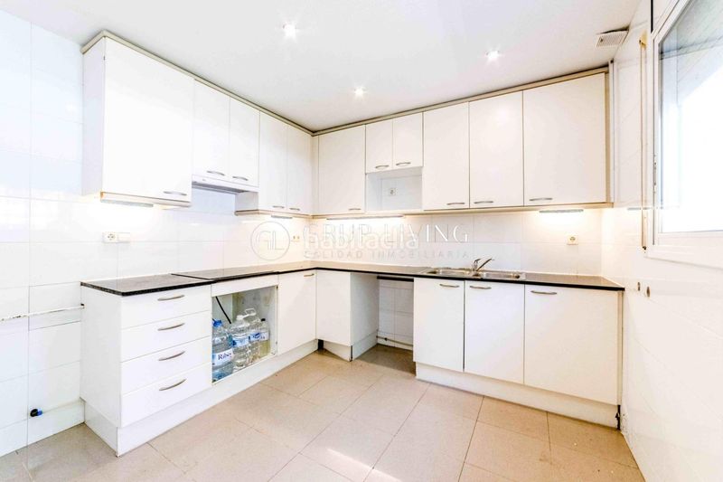 Foto 6ec2c8c6-456b-4e3f-a4c2-f4e612ff1d75. Casa amb calefacció aparcament a Can Girona - Terramar - Vinyet Sitges