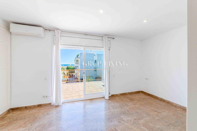 Foto e73855c3-be3b-45f0-84b0-d30a396bfac5. Casa amb calefacció aparcament a Can Girona - Terramar - Vinyet Sitges