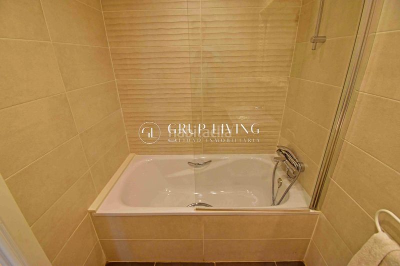 Foto b3d58517-63fb-4b60-a601-3191027a390c. Pis amb calefacció aparcament piscina a La Plana Sitges