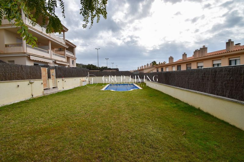 Foto 916f1296-e514-4651-97c6-f1c811fde246. Pis amb calefacció aparcament piscina a Levantina - Montgavina - Quintmar Sitges
