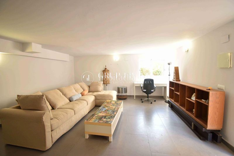 Foto 996edcd1-8f63-4c9b-8659-34ec4091f657. Casa amb calefacció aparcament piscina a Levantina - Montgavina - Quintmar Sitges
