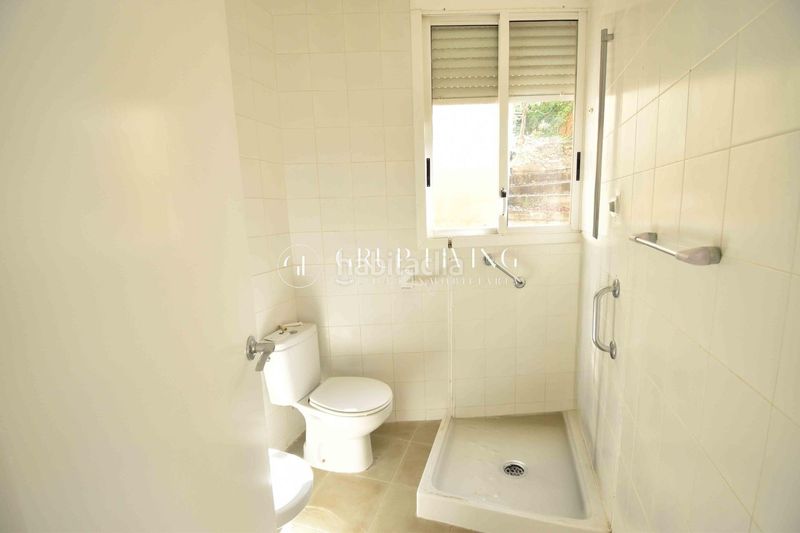 Foto c513d5cf-c19b-4851-8bfc-2ff96edf4fa6. Casa amb calefacció aparcament piscina a Levantina - Montgavina - Quintmar Sitges