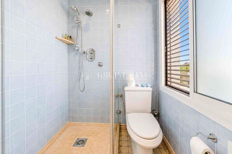 Foto 31c03d6a-5d86-4b3d-b2da-39eb4bd51eda. Casa amb calefacció aparcament piscina a Can Girona - Terramar - Vinyet Sitges
