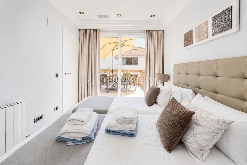 Foto 5dfd410c-397c-44b5-b369-20e4144b0b1f. Casa amb calefacció aparcament piscina a Can Girona - Terramar - Vinyet Sitges