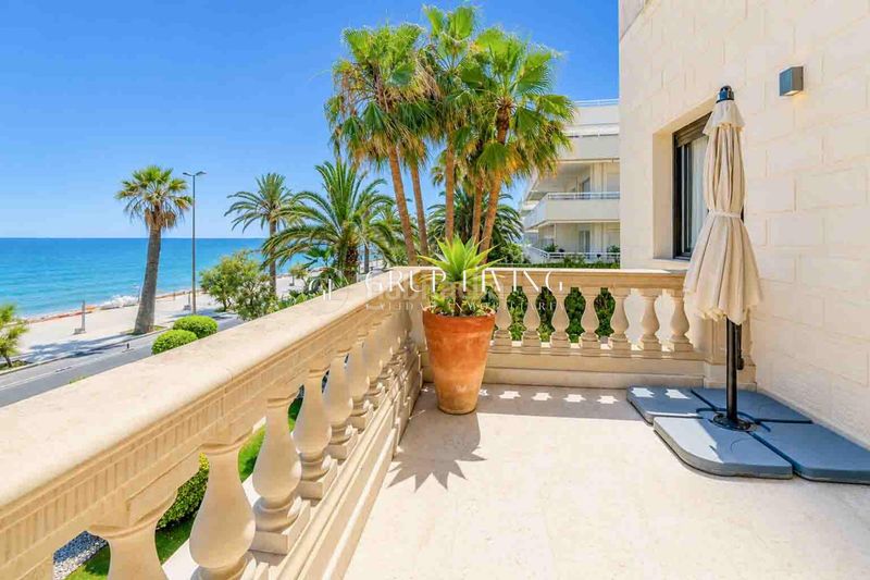 Foto 9ac2a68e-f716-452b-ace7-7a258a506391. Casa amb calefacció aparcament piscina a Can Girona - Terramar - Vinyet Sitges