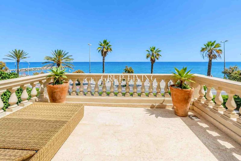 Foto afe489c1-2ef2-4a40-8ee9-a23a2f8e91a4. Casa amb calefacció aparcament piscina a Can Girona - Terramar - Vinyet Sitges