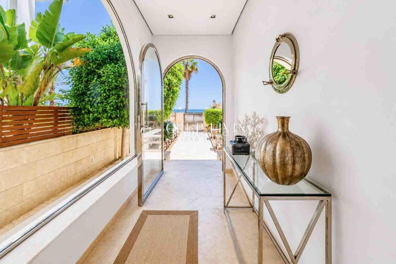 Foto c823143c-d50c-4116-a10a-ac4fe61ad646. Casa amb calefacció aparcament piscina a Can Girona - Terramar - Vinyet Sitges
