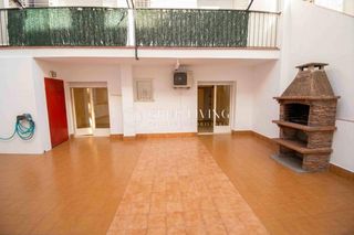 Flat in Centre. Piso a reformar con gran terraza de 40 m2 en el centro de sitges