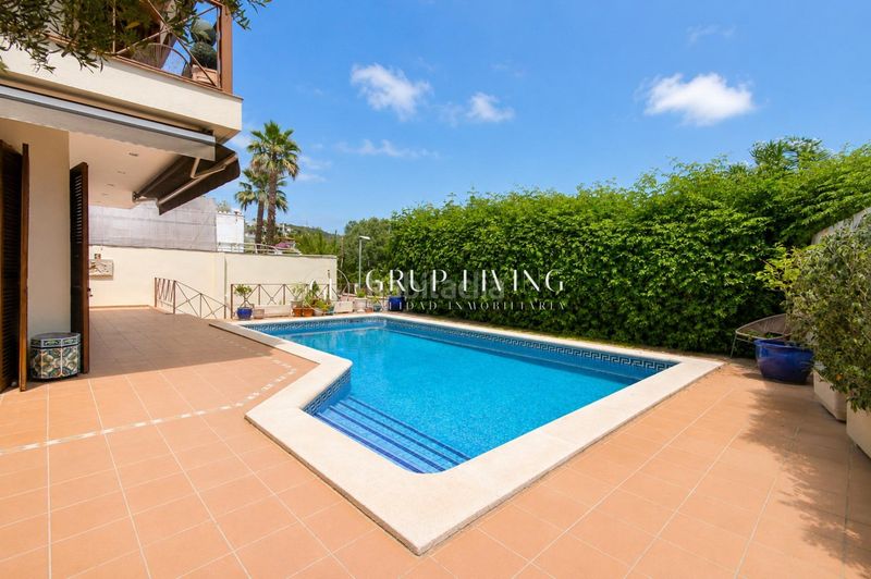 Foto 2d5e7a7c-6dc7-4519-ae5e-d6f5d15761c8. Casa amb calefacció aparcament piscina a Vallpineda-Santa Bàrbara Sitges