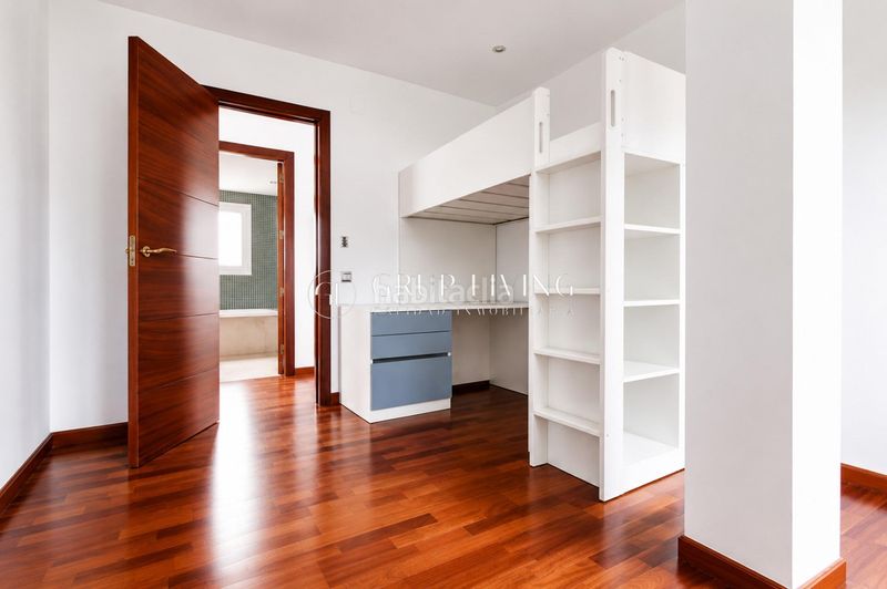 Foto 2dc1bd41-8080-4392-8cb9-3b01061e6cb7. Casa amb calefacció aparcament piscina a Vallpineda-Santa Bàrbara Sitges