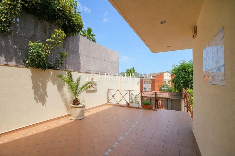 Foto 4963bdf3-04ab-4d2c-a73a-5cc8e80316c7. Casa amb calefacció aparcament piscina a Vallpineda-Santa Bàrbara Sitges