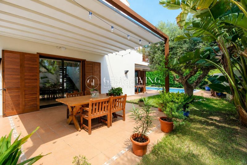 Foto 55c9ffc1-d2eb-4118-af4f-34d362da3099. Casa amb calefacció aparcament piscina a Vallpineda-Santa Bàrbara Sitges
