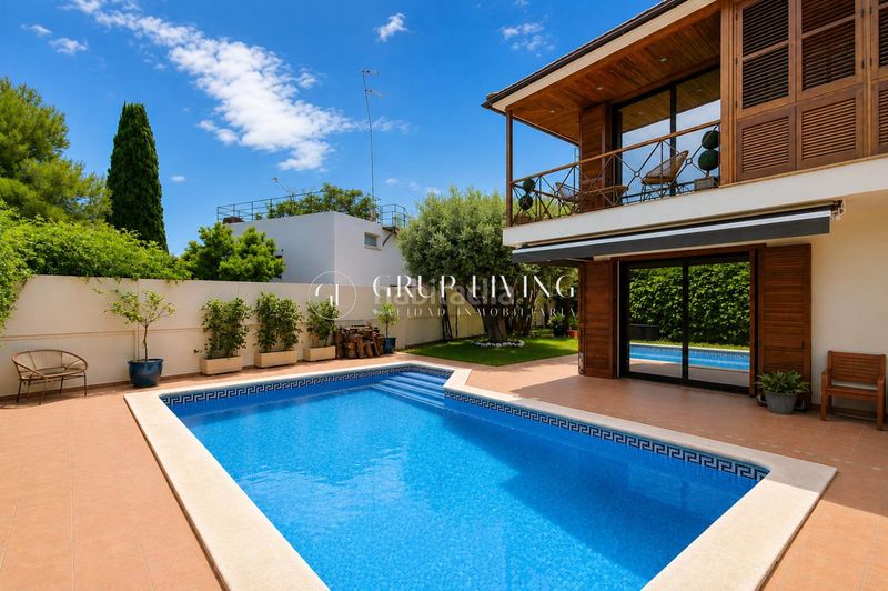 Foto fad64d43-b498-4189-b0d5-cf7eed3a58c7. Casa amb calefacció aparcament piscina a Vallpineda-Santa Bàrbara Sitges