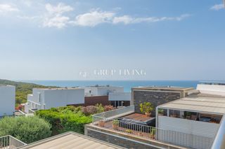 Pis a Mas d´En Serra - Els Cards. Ático dúplex con vistas al mar en la exclusiva urbanización les