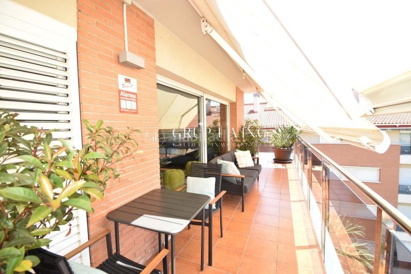Foto 42a6ed5e-e7d1-4a68-b4e4-b7c894cbf4f1. Pis amb calefacció aparcament piscina a Can Pei Sitges