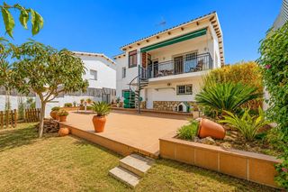 Casa a Mas d´En Serra - Els Cards. Casa unifamiliar a 4 vientos en mas den serra, cerca de los cole