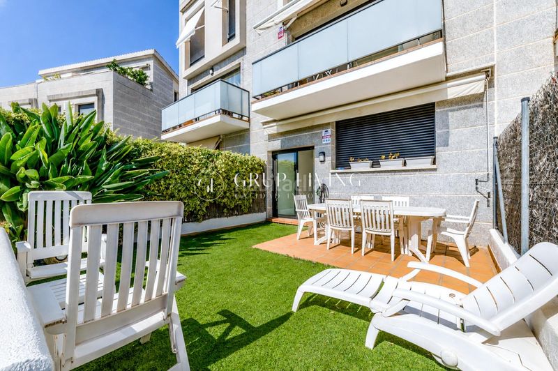 Foto 3018f93b-8f15-48c6-aa10-54a6aa820705. Casa amb calefacció aparcament piscina a Levantina - Montgavina - Quintmar Sitges