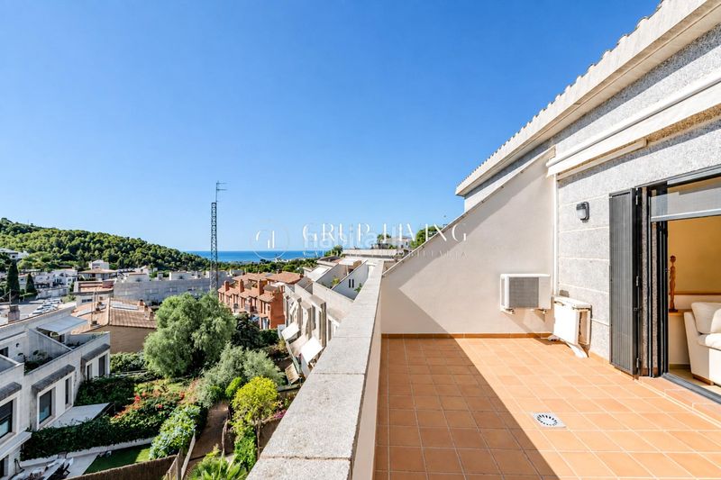 Foto 678e673b-ae4d-4b80-bb2d-8214ec1c86c0. Casa amb calefacció aparcament piscina a Levantina - Montgavina - Quintmar Sitges