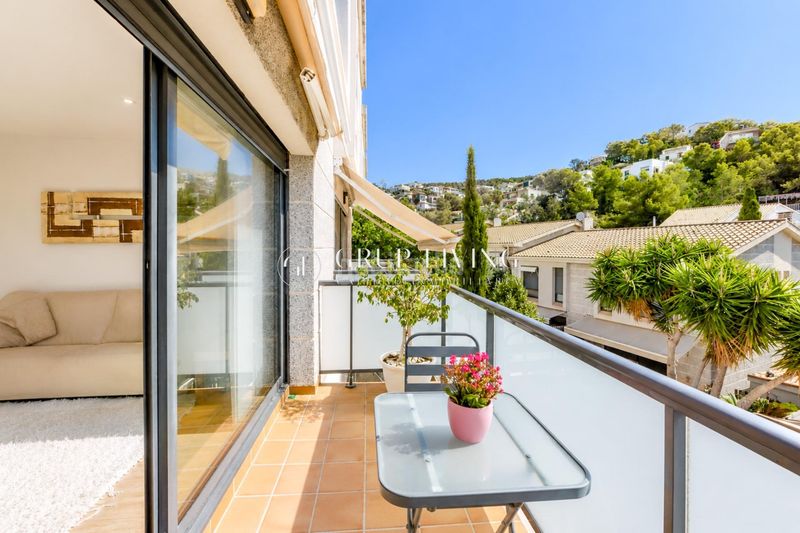 Foto a46da125-4d0e-40cc-b0c5-2da7db650907. Casa amb calefacció aparcament piscina a Levantina - Montgavina - Quintmar Sitges