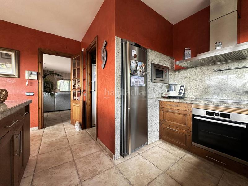 Foto 09956967-23c9-4d40-bcc9-4cc664dcbdf5. Chalet torre en venta en Nucli Urbà Argentona