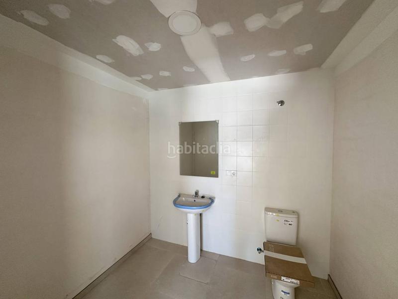 Foto c0b01e75-1be4-4308-a187-40403fa6d8e7. Alquiler local comercial  en alquiler en Mataró