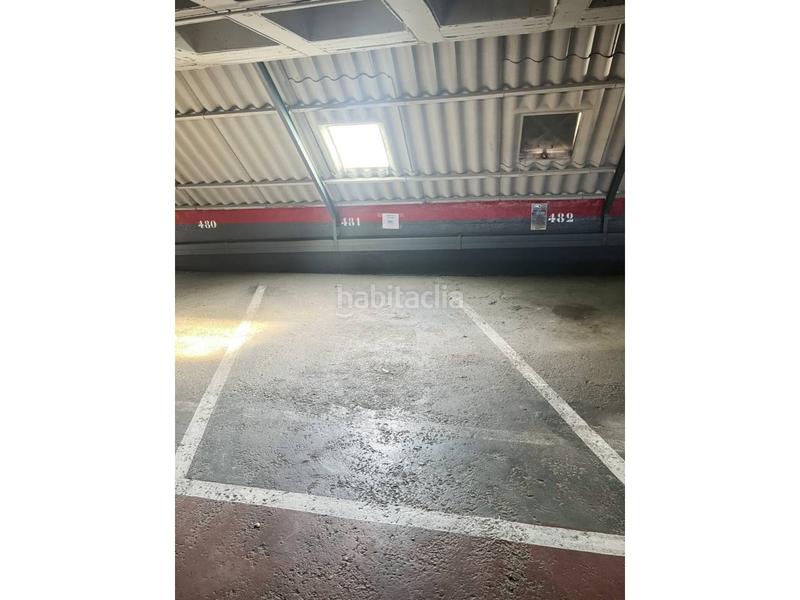 Foto d771e569-dc86-4f31-91a0-f0ea1e86a490. Parking coche  en venta dreta de leixample en Barcelona