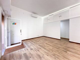 Lloguer Local Comercial a Centre. Local comercial en alquiler