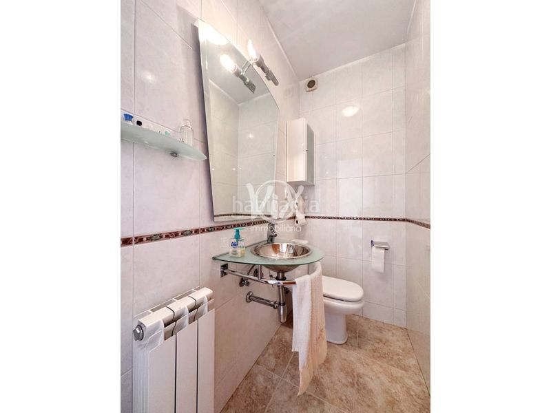 Foto ce8d1b15-bd58-4299-aac9-6e1e5cdf12b7. Casa amb calefacció aparcament a Nucli Urbà Argentona