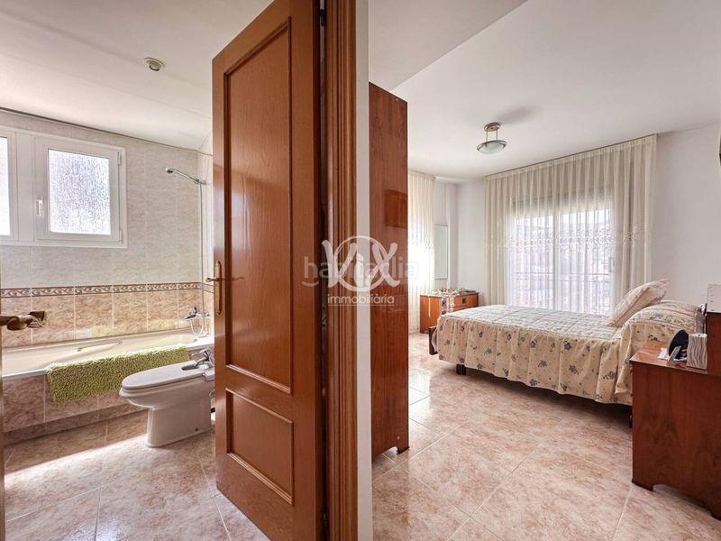 Foto e9f55610-49d9-4555-9e7a-f5bb92f167e2. Casa amb calefacció aparcament a Nucli Urbà Argentona