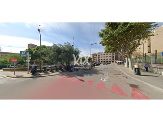 Affitto Appartamento in Centre. Piso de diseño con terraza para alquilar  plaza de las tereses