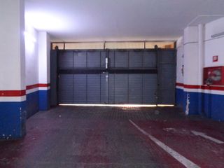 Parking coche  Carrer de palncia. Parking para coche