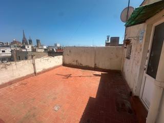 tic a Carrer de la portaferrissa 13. tico en ciutat vella para reformar