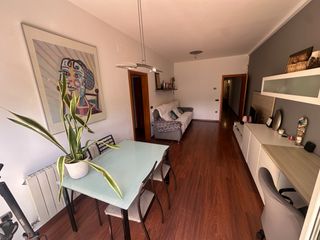 Pis a Carrer de g�nova 27. Piso en venta en guinardo