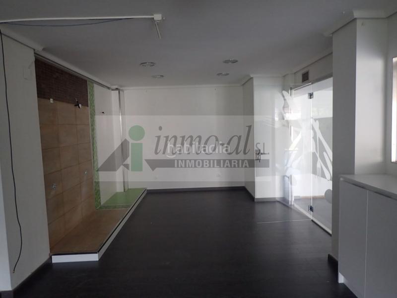 Foto e8de7cce-3a2f-4090-a38d-6219a1dc9fe0. Location local commercial dans Vall d´Uixó (la)