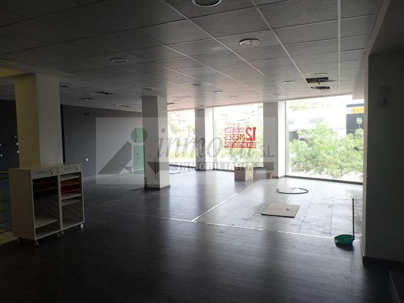 Foto 19ec66c9-4add-443d-b13a-2a27fd2b668f. Rent business premise in Vall d´Uixó (la)