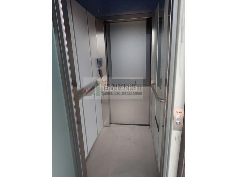 Foto 8b91daaf-985c-41a1-aaa7-abbcb68178cc. Rent business premise in Vall d´Uixó (la)