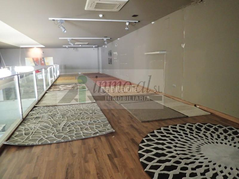 Foto c7138559-d496-4484-b50b-1fd612fbc81c. Rent business premise in Vall d´Uixó (la)