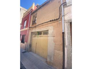 Maison à Calle santa cruz 43. Casa 2 habitaciones  1 hab. auxiliar venta almazora  almassora