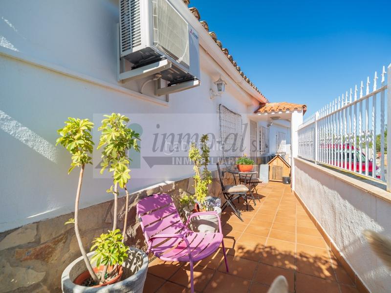 Foto 41cb45c8-071a-4160-92be-90fcf5c36bb0. House with pool in Onda